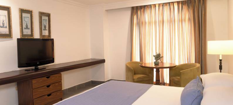 巴兰基亚太阳门法兰达快捷酒店，丽笙旗下酒店(Hotel Faranda Express Puerta Del Sol Barranquilla, A Member of Radisson Individuals)图片