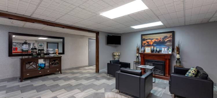 品质酒店-奥斯汀镇-扬斯敦西部(Quality Inn Austintown-Youngstown West)图片