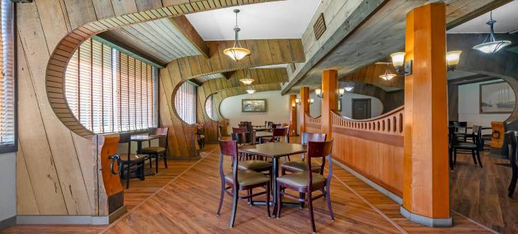 库斯湾凯艺套房酒店(Quality Inn & Suites at Coos Bay)图片