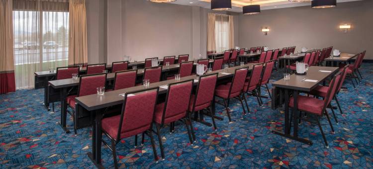 阿尔图纳万枫酒店及套房(Fairfield Inn & Suites Altoona)图片