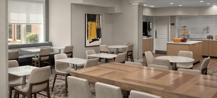 格林斯伯勒机场居家酒店(Residence Inn Greensboro Airport)图片