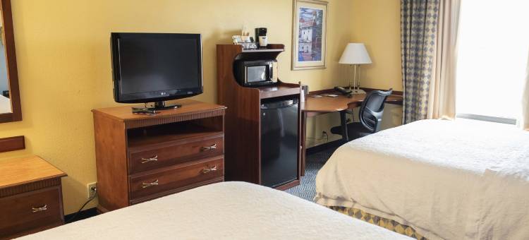 黎巴嫩欢朋酒店(Hampton Inn Lebanon)图片