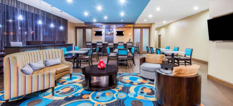 克林顿历史路线66拉昆塔温德姆套房酒店(La Quinta Inn & Suites by Wyndham Clinton Historic Route 66)图片