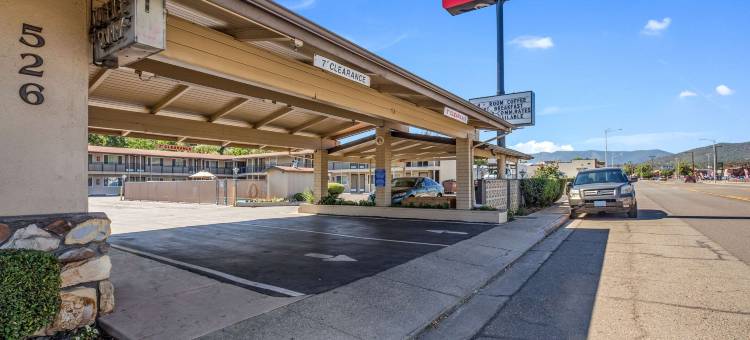 伊克诺旅馆套房伊雷卡(Econo Lodge Inn & Suites)图片