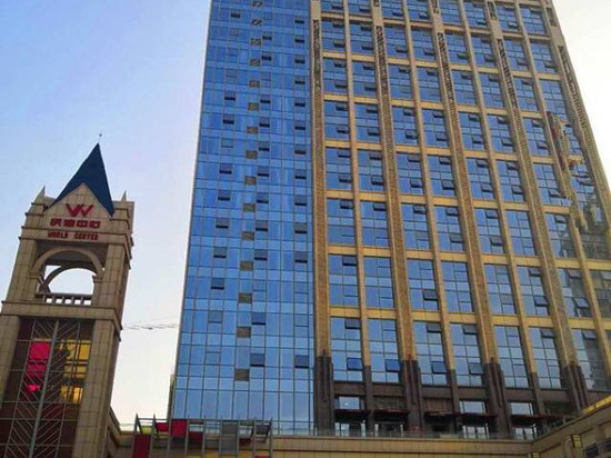 万越酒店(光谷科技会展中心光谷六路地铁站店)