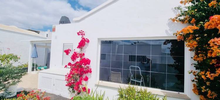 Beautiful Bungalow Close to the Beach图片