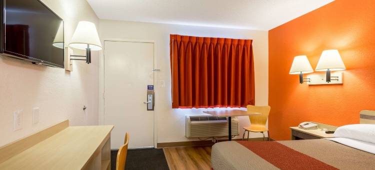 阿尔伯克基南 - 机场6号汽车旅馆(Motel 6 Albuquerque, NM - South - Airport)图片