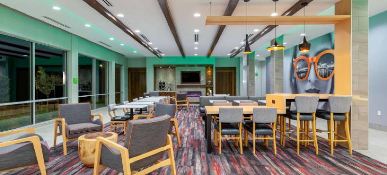 阿尔图纳得梅因拉昆塔温德姆酒店(La Quinta by Wyndham Altoona des Moines)图片