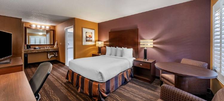 斯托瓦尔贝斯特韦斯特优质酒店(Best Western Plus Stovall's Inn)图片