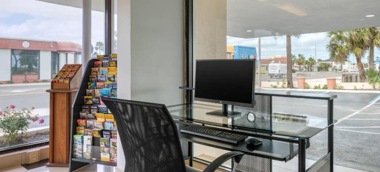 代托纳比奇海滨凯艺酒店(Quality Inn Daytona Beach Oceanfront)图片