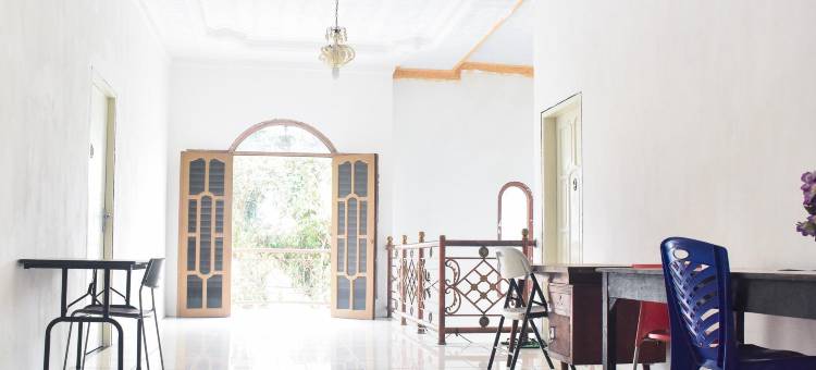 红多兹酒店-近苏丹哈桑丁机场2号(RedDoorz Near Sultan Hasanuddin Airport 2)图片