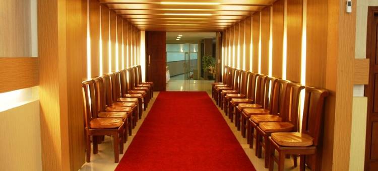 肯达里萨拉赛利亚酒店(Zahra Syariah Hotel Kendari)图片