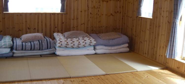 国头小屋立满桥的岸边(Gujo Cottage Ryukobashi No Hotori)图片