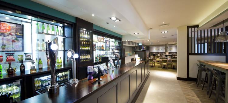 爱丁堡皇家大道普瑞米尔酒店(Premier Inn Edinburgh City Centre Royal Mile)图片