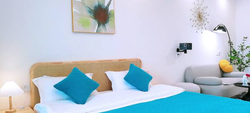 拾景实景民宿(曼斗路分店)图片