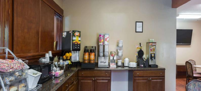 诺克罗斯-I-85亚特兰大速8酒店(Super 8 by Wyndham Norcross/I-85 Atlanta)图片