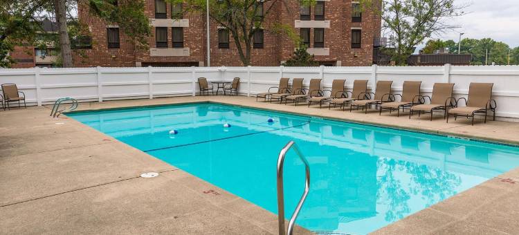 普茨茅斯贝斯特韦斯特优质酒店(Best Western Plus Portsmouth Hotel and Suites)图片