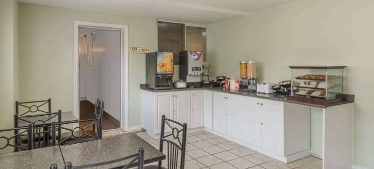 骑士酒店-布雷斯桥(Knights Inn Bracebridge)图片