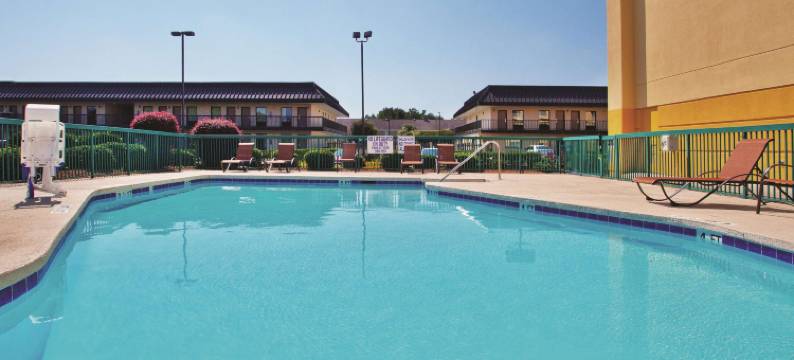 佛罗伦萨拉昆塔温德姆套房酒店(La Quinta Inn & Suites by Wyndham Florence)图片