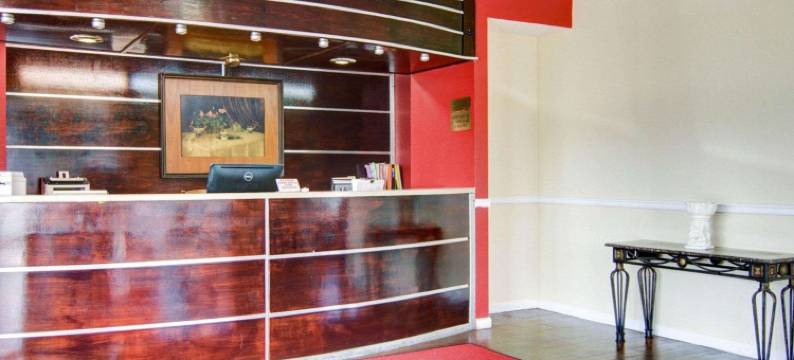 派恩布拉夫伊克诺旅馆(Econo Lodge Pine Bluff)图片