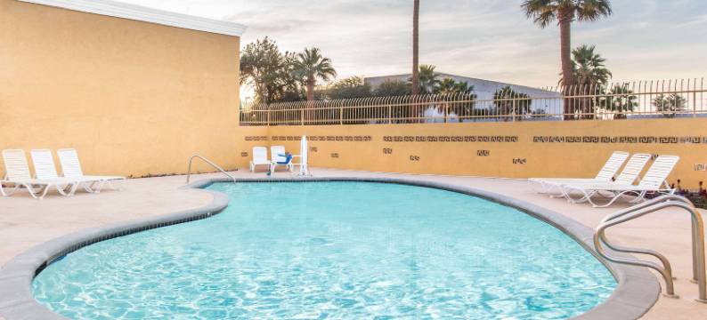 印地欧温德姆戴斯酒店(Days Inn by Wyndham Indio)图片