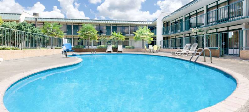 麦库姆戴斯酒店(Days Inn by Wyndham McComb MS)图片