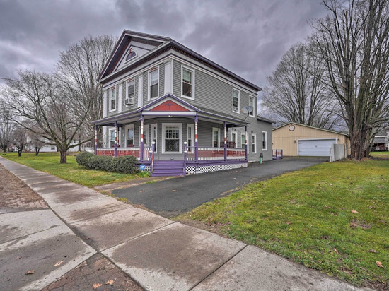 带烧烤设施的迷人住宅：距离乔陶华湖9英里！