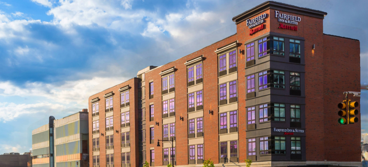 波士顿剑桥万枫酒店(Fairfield Inn & Suites Boston Cambridge)图片