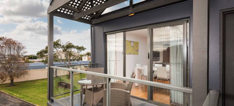 贝尔维尤市湖泊酒店(Bellevue on the Lakes)图片