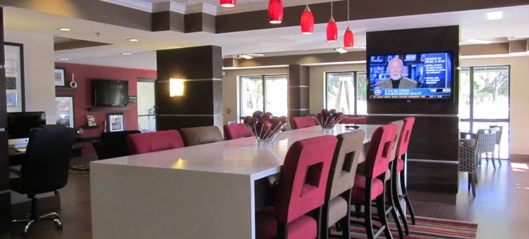 I-75迈尔斯堡机场欢朋酒店(Hampton Inn Ft. Myers-Airport I-75)图片