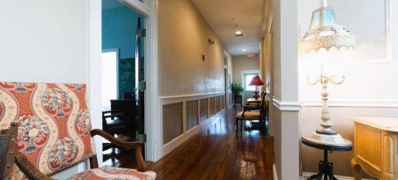 Oaak Tree Hotel图片