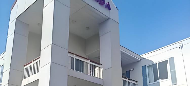 凯隆波因特酒店 - 格林斯伯勒休憩游乐区(Clarion Pointe - Greensboro Coliseum Area)图片