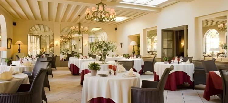 库尔班城堡温泉努克斯酒店(Chateau de Courban et Spa Nuxe)图片