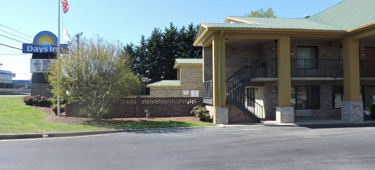 希科利/康诺弗戴斯酒店(Days Inn by Wyndham Conover-Hickory)图片