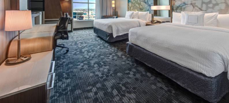 堪萨斯城市中心/会议中心万怡酒店(Courtyard Kansas City Downtown/Convention Center)图片