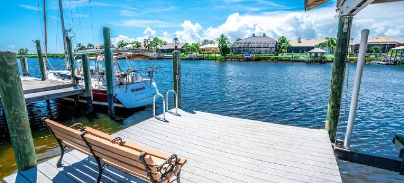 Playa Blanca Waterfront Resort Pool Spa Dock Kayaks Pets Extended Stay Discounts图片