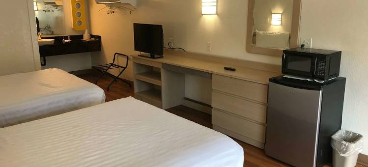费耶特维尔Travelodge by Wyndham酒店(Travelodge by Wyndham Fayetteville)图片