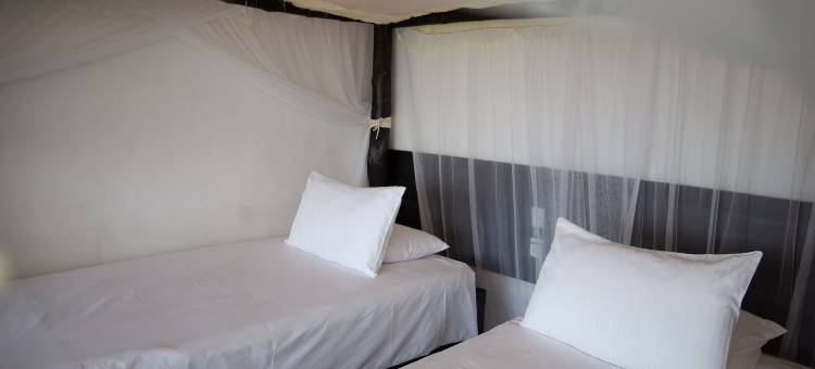 卡约韦湖景宁静房间小屋(Room-Serene Lake View Lodge in Kayove, R)图片