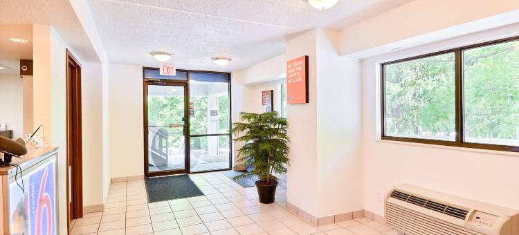 纳舒厄南6号汽车旅馆(Motel 6 Nashua, NH - South)图片