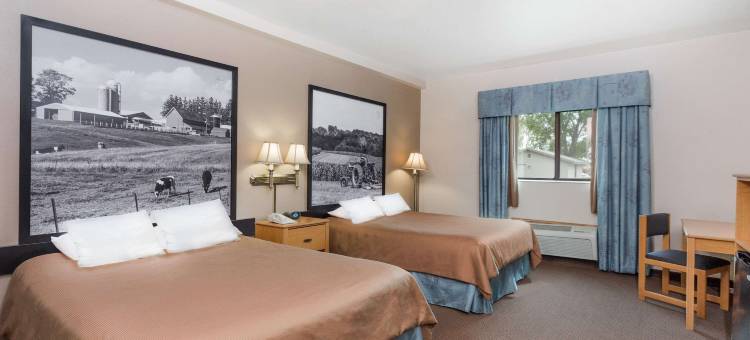 门罗温德姆速8酒店(Super 8 by Wyndham Monroe WI)图片