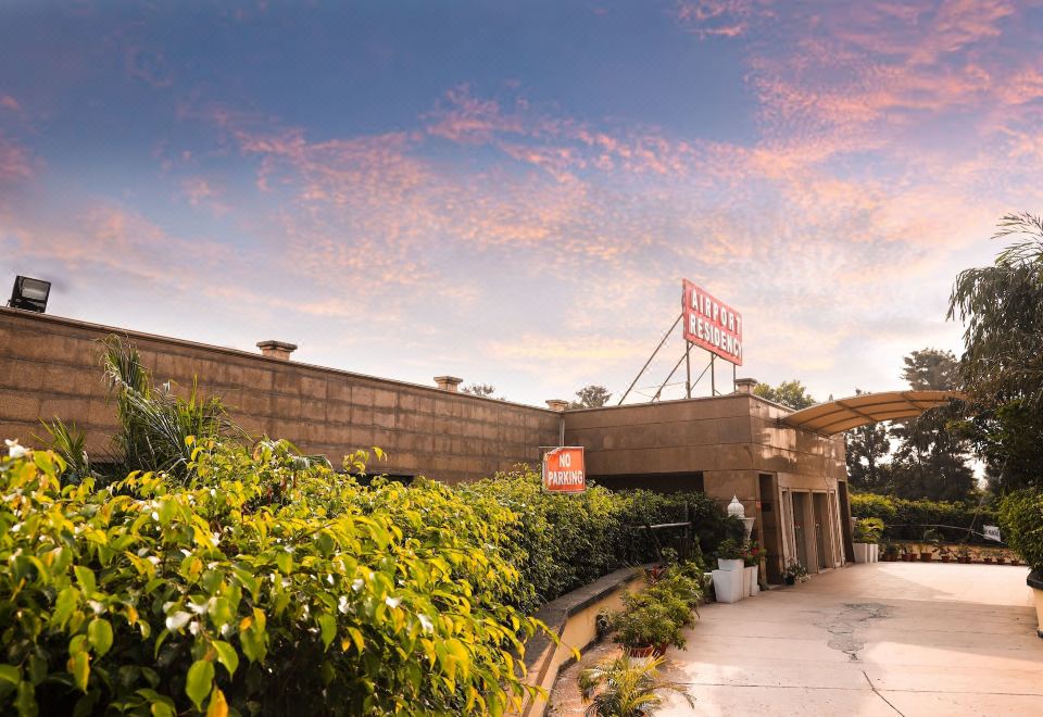 Hotel Airport Residency Hotel Overview
