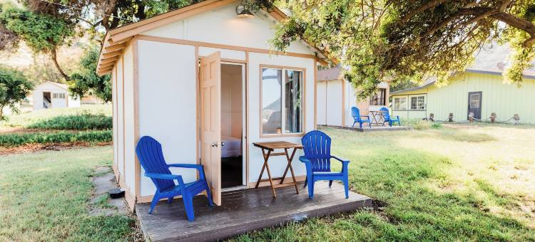 White s Landing Catalina Camp 白色的 Landing Catalina 露营地(White’s Landing Catalina Camp)图片