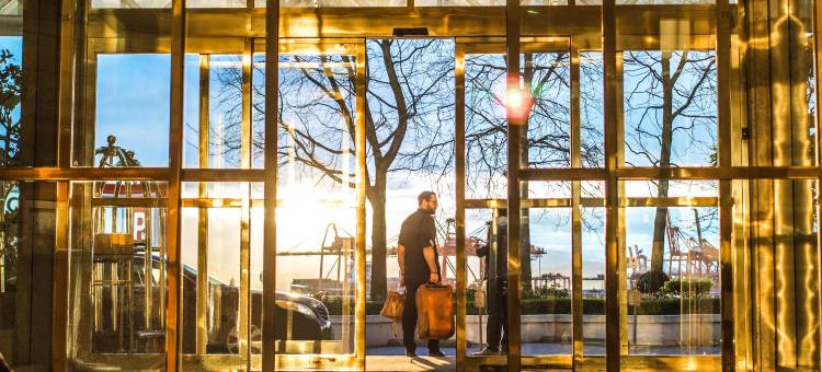 费尔蒙特海滨酒店(Fairmont Waterfront)图片