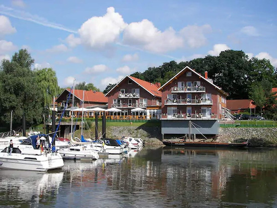 布特斯豪斯餐厅酒店