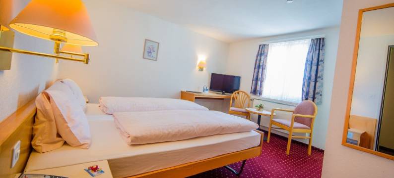 邦水法将温泉酒店(Hotel Heilquelle-Leukerbad-Therme)图片