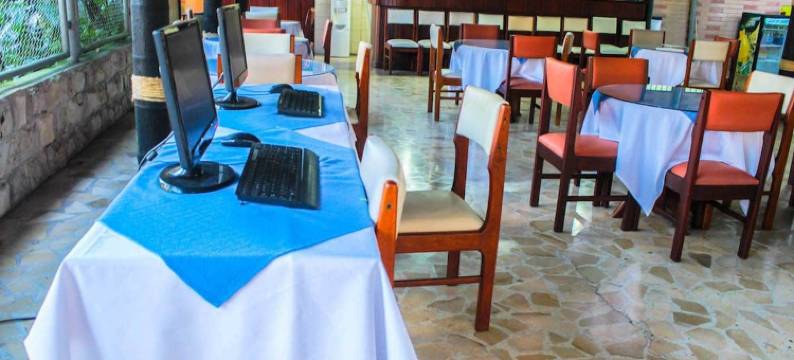 阿拉萨酒店(Hotel Arazá - Lago Agrio)图片