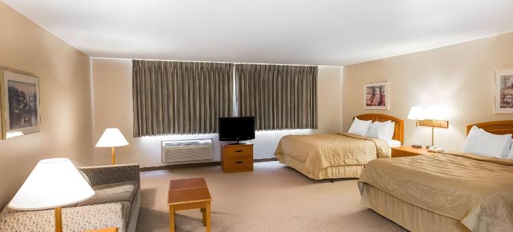 20 号公路迪比克主流套房(MainStay Suites Dubuque at Hwy 20)图片