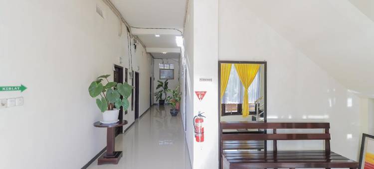 红多兹伊斯兰酒店-近任抹大学(RedDoorz Syariah Near Universitas Jember)图片