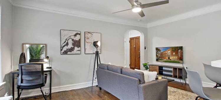 埃文斯顿的可爱一卧室 - 埃尔姆伍德105(Lovely 1Br Apt in Evanston - Elmwood 105)图片