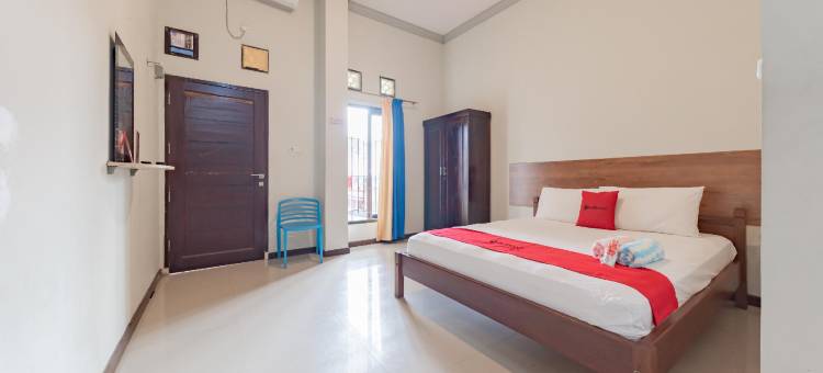 红多兹酒店-近三马林达GOR森帕加(RedDoorz Near Gor Sempaja Samarinda)图片